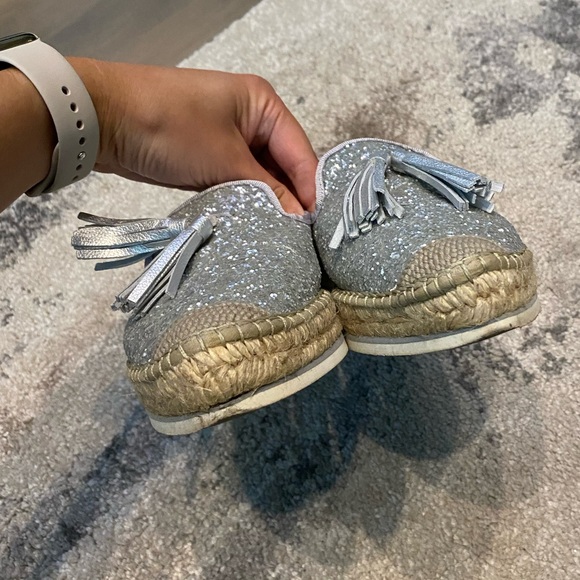 Silver sequin pointed toe espadrilles with silver leather tassels - Picture 2 of 7
